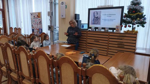 Любимый волшебник и друг наш Маршак