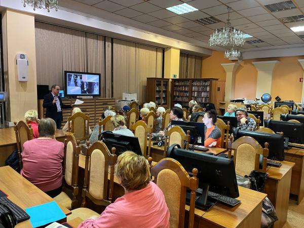 Елизавета II или ужин с Гагариным Елизавета II или ужин с Гагариным