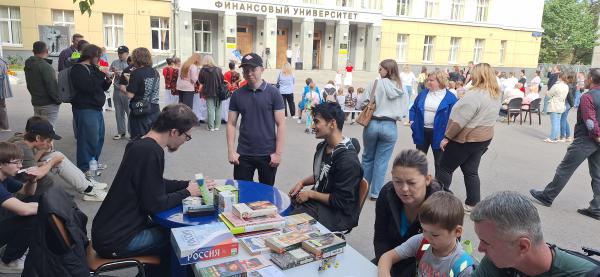 ЦГДБ на районном празднике "Лучший город Земли" ЦГДБ на районном празднике "Лучший город Земли"